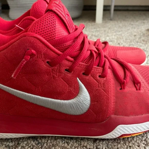 Nike ‘Red Suede’ Kyrie 3’s Sz 11 - Picture 4 of 12